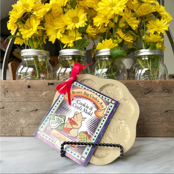 Brown Bag Cookie Art•Vintage 1994 Four Hearts•All Original Tags and Recipe Book - Picture 4 of 9